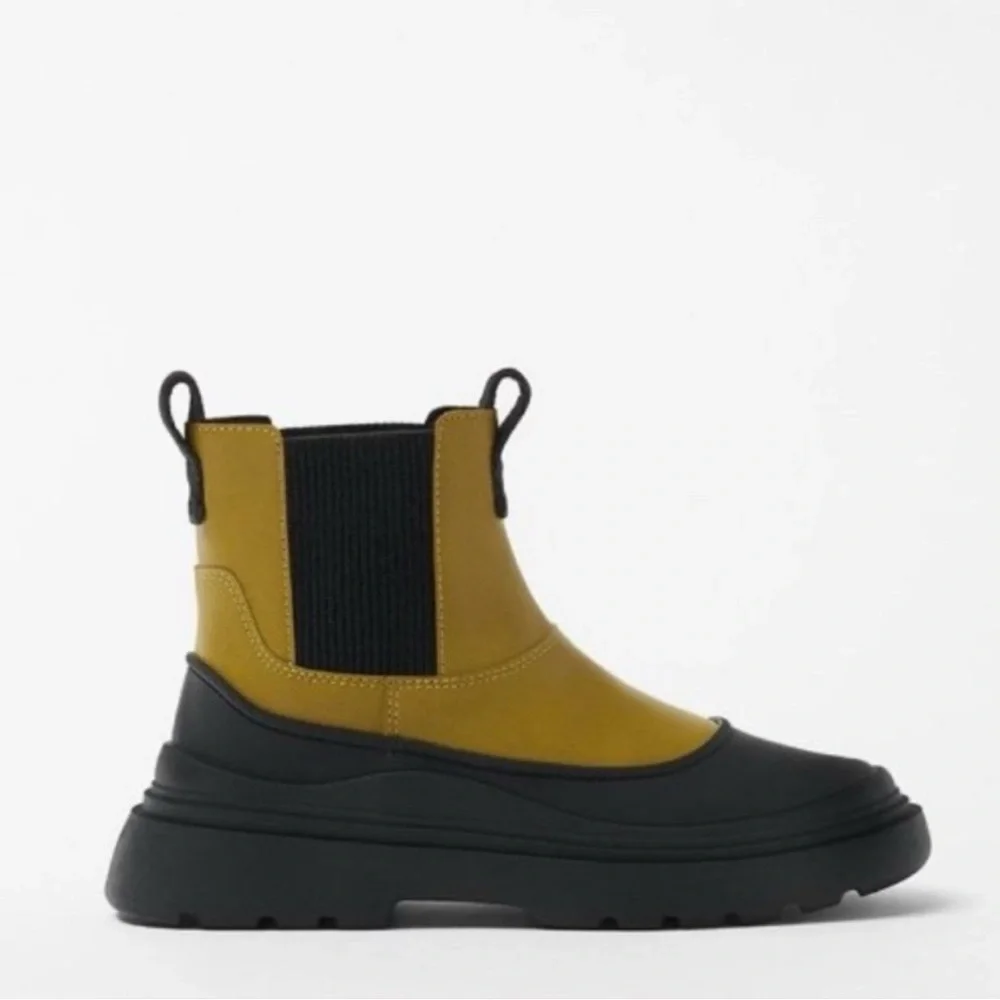 Zara Kids Green Rubberised‎ Boots